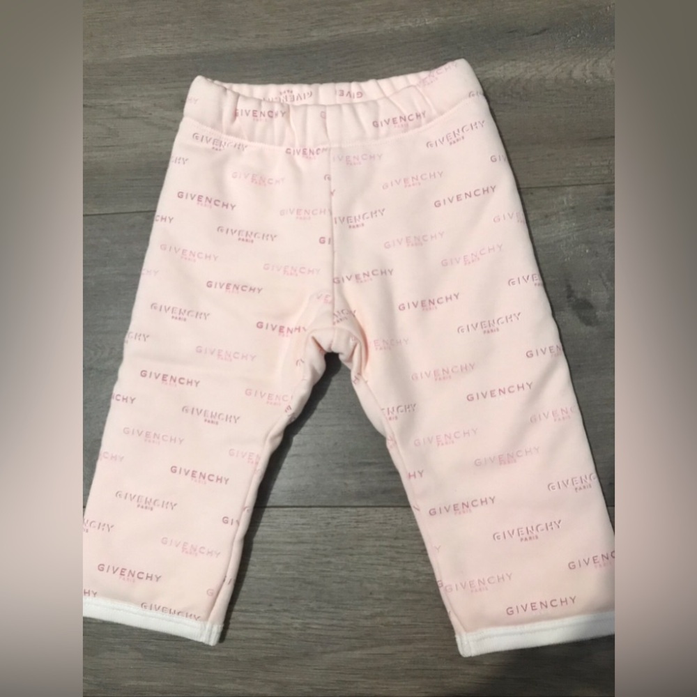 NWOT Givenchy Pink Baby Sweat Jogger Pants Size 6 Months